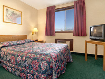 Super 8 By Wyndham Kenmore/Buffalo/Niagara Falls Area Hotel Room photo